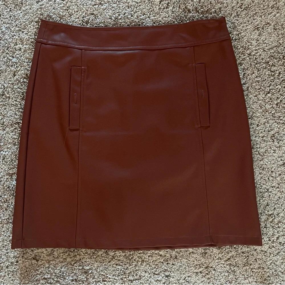LOFT faux leather camel skirt, Size 6